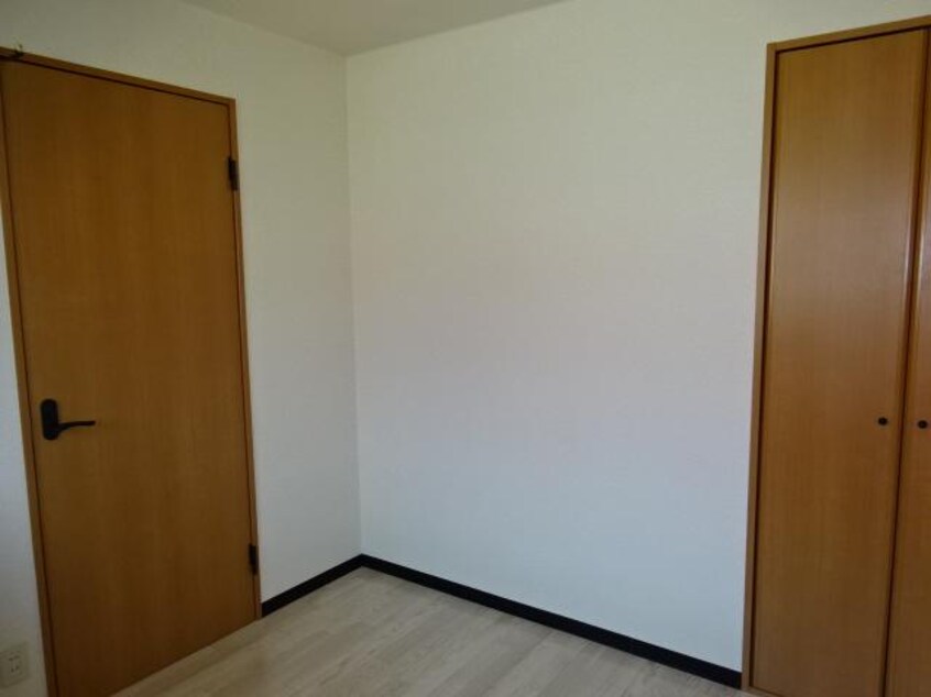 洋室(4.5帖) グレース春日