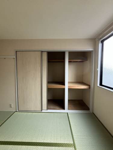  メゾンティアラA棟