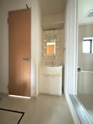  メゾンティアラA棟