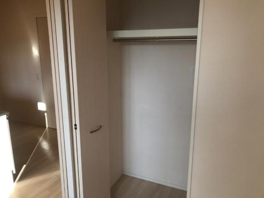 西洋室収納 シュエット