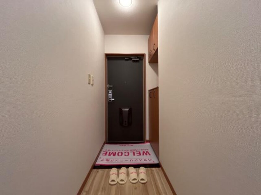 玄関 サンローズ