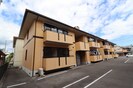 ハイカムール槙ノ原 B棟の外観