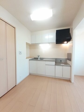  ジョリ　フィユ