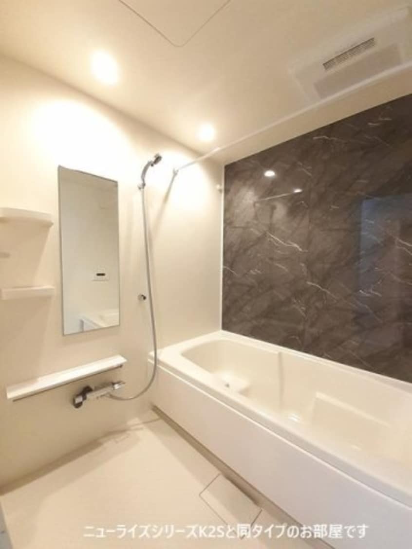  カーサ・ラッフィナートⅡ　Ａ