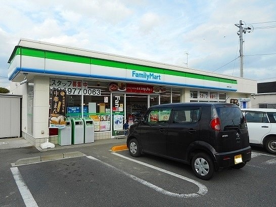 ファミリーマート駅家江良店まで350m ストリート
