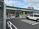 ファミリーマート 福山西町三丁目店(コンビニ)まで365m Sejour木之庄Ⅱ
