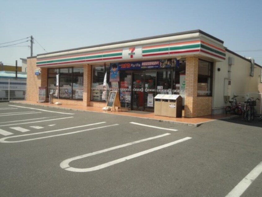 セブンイレブン 福山蔵王3丁目店(コンビニ)まで126m グランベレオ蔵王