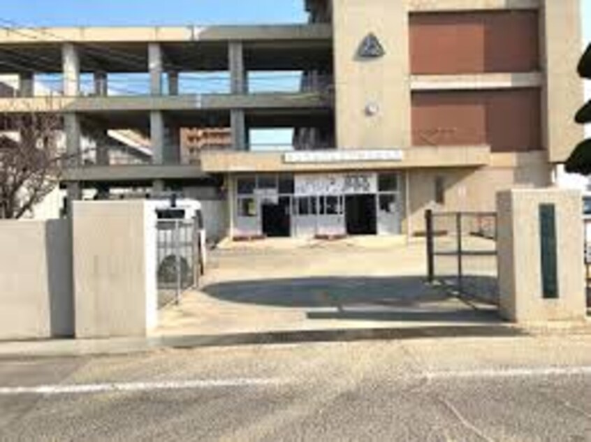 福山市立手城小学校(小学校)まで1381m D-room椿