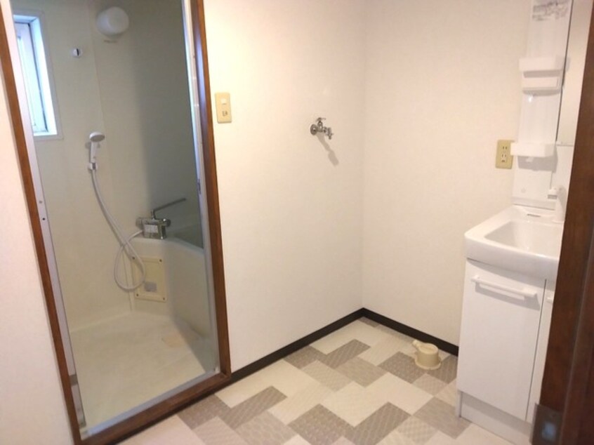  オリヴィエ東川口