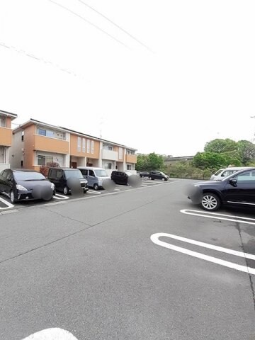  サンリット・スクエアＢ