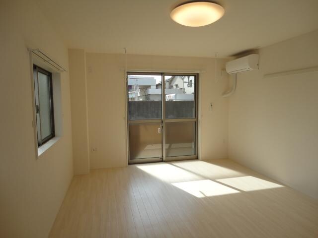 室内 グランコスモＢ