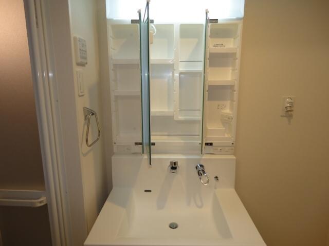 洗髪洗面化粧台 グランコスモＢ