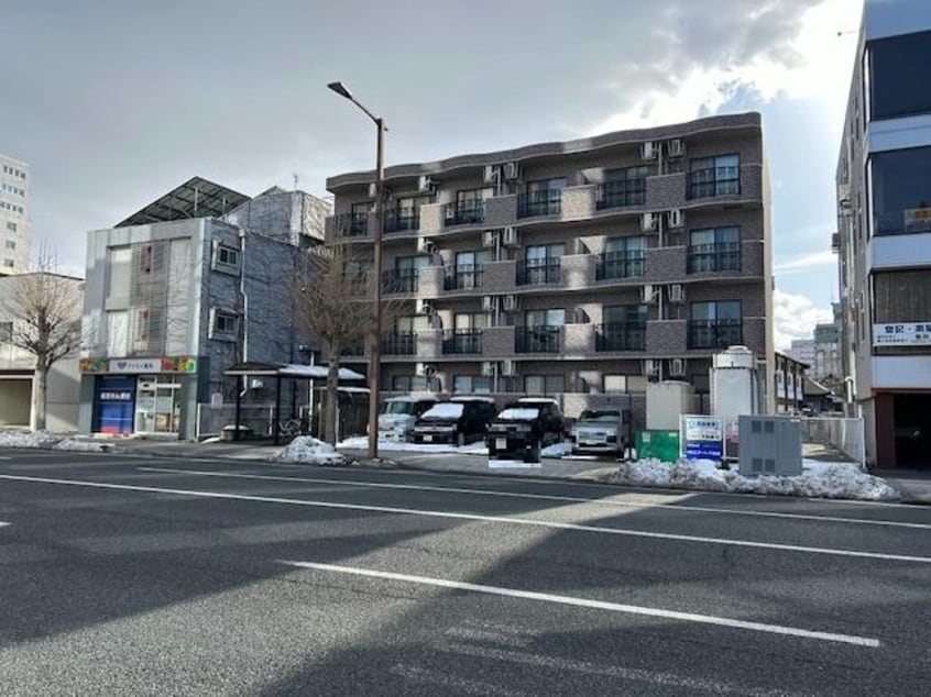  エムズシャルマン