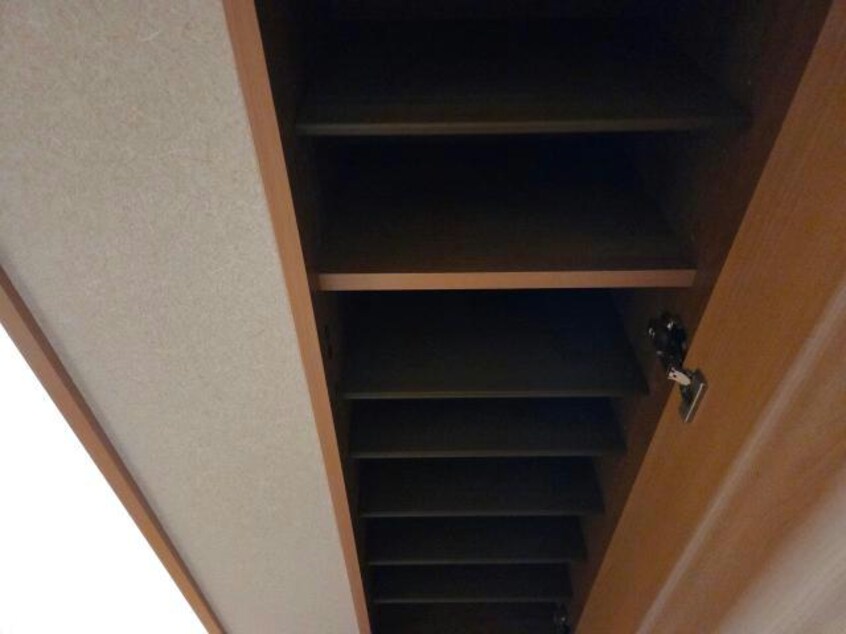 シューズボックス ビラージュ花屋町