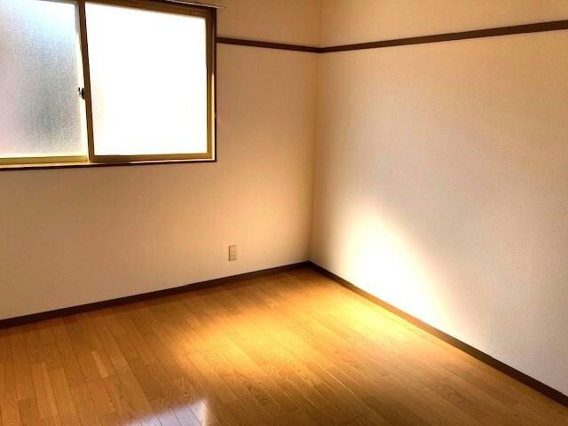  アイリス長岡