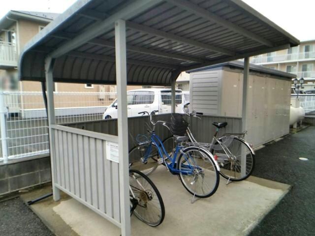 駐輪場 レーベンセイナン
