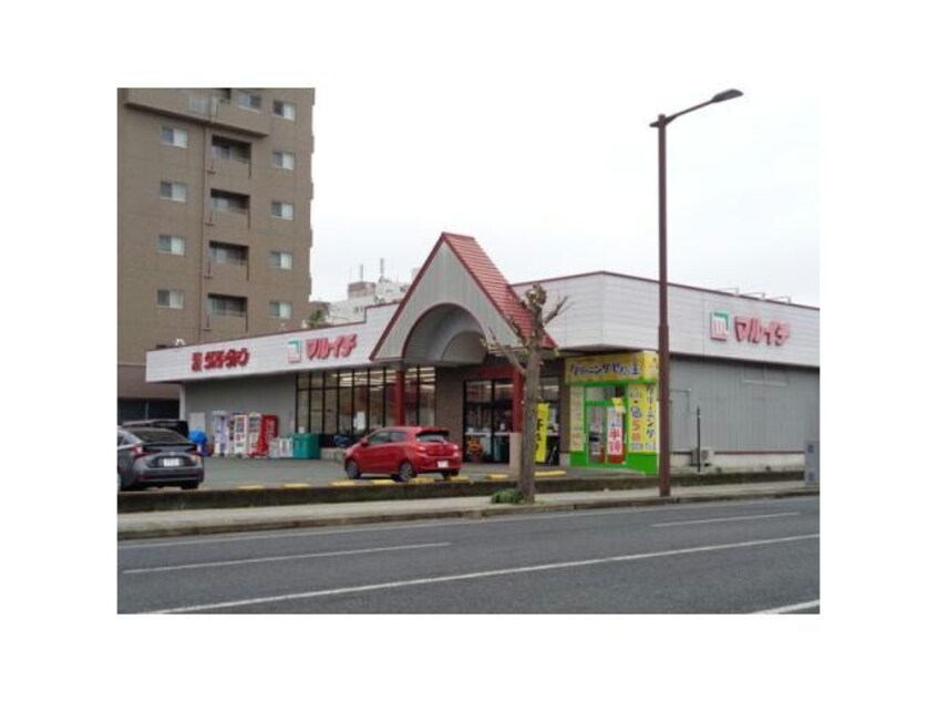 マルイチ材木町店(スーパー)まで911m サンフレッシュ西下台