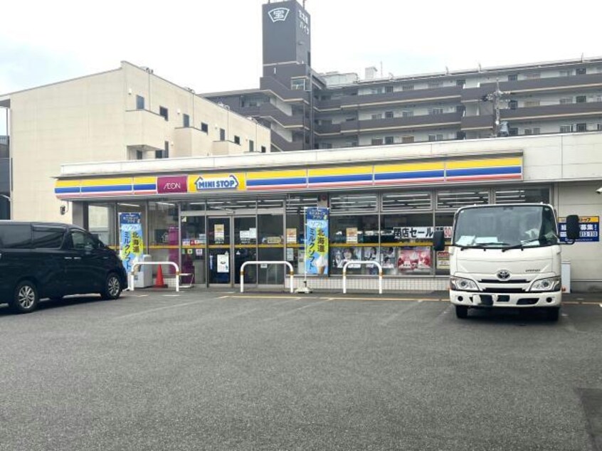 ミニストップ港東通り店(コンビニ)まで1278m パルティール笠寺