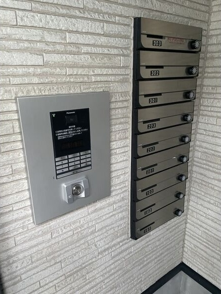 オートロックです ラポート日比野