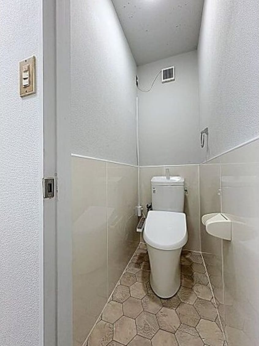 コンパクトで使いやすいトイレです サンハウスマスダ