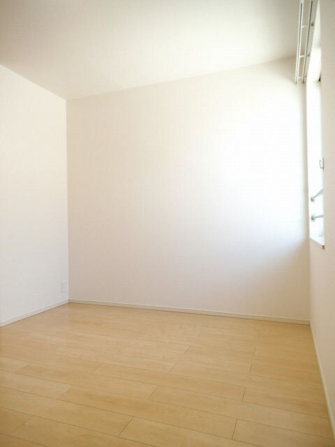 落ち着いて過ごせるお部屋なので、寝室にいかがでしょうか エスペランサ助光Ⅱ