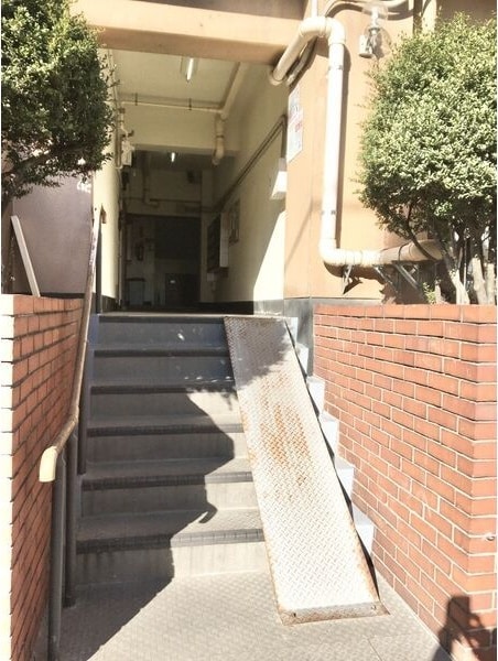 エントランスです Court八家