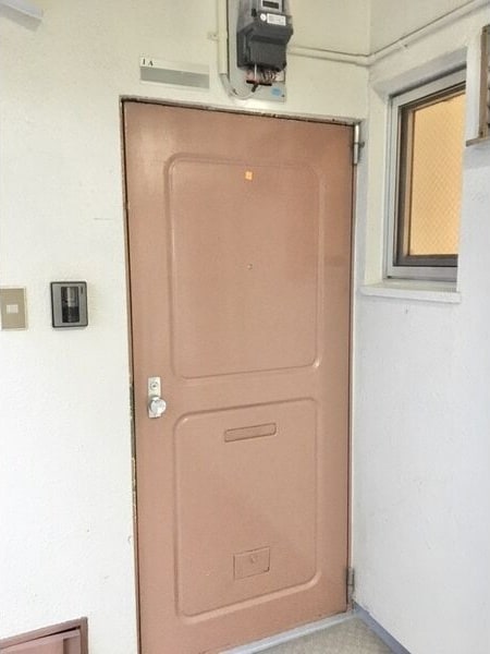 玄関です Court八家