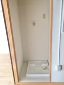 洗濯機置き場です Court八家