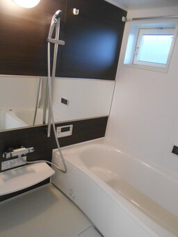 日々の疲れを癒すお風呂付です