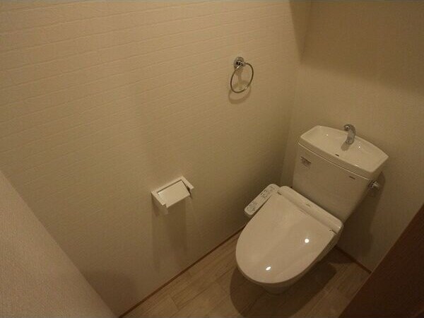 落ち着いたトイレです REGALEST山王