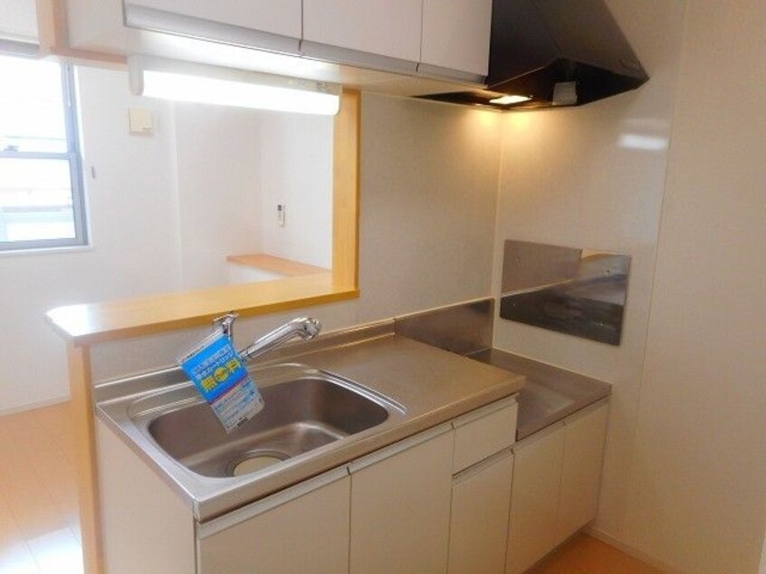 コンパクトなキッチンで掃除もラクラク グリシナ　Ⅱ