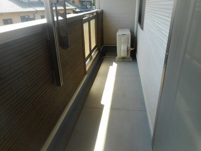 開放的で明るい空間を演出してくれるバルコニーです グリシナ　Ⅱ