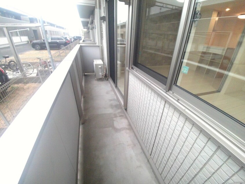 お洗濯にも便利なバルコニー付き ラフィーネ