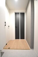 落ち着いた玄関です Ｃｈｅｒｉｍ日比野Ｇｒａｃｅ