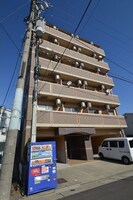 ベクヴェーム・ラウムの外観