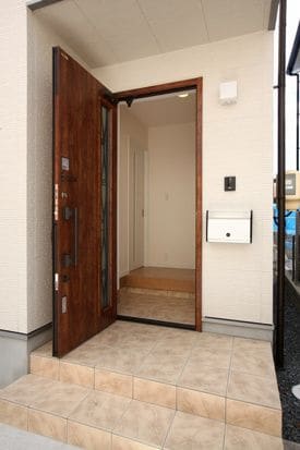 収納もある玄関です 牛立町４ー５０ー１ＫＯＤＡＴＥＸⅣーＢ