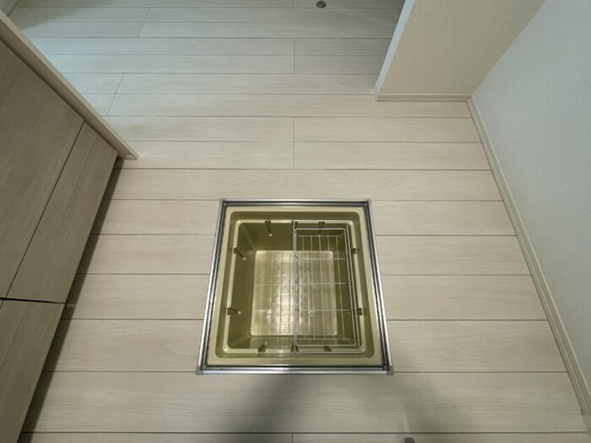 小物を収納するのに便利です Ｅｌｖｉｔａ