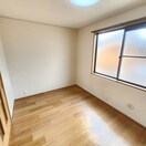 開放的な寝室です リーフィー