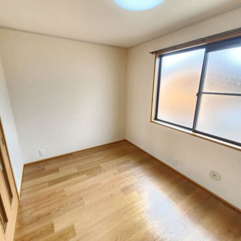 開放的な寝室です リーフィー