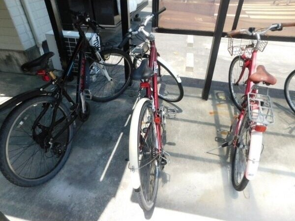 駐輪場です リーフィー