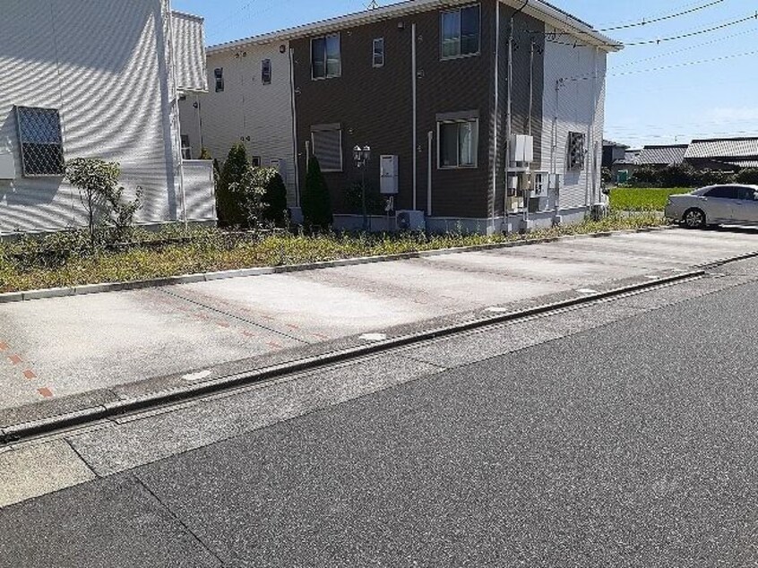駐車場があります グランディール西囲　Ｃ