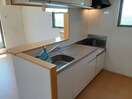コンパクトなキッチンで掃除もラクラク グランディール西囲　Ｃ