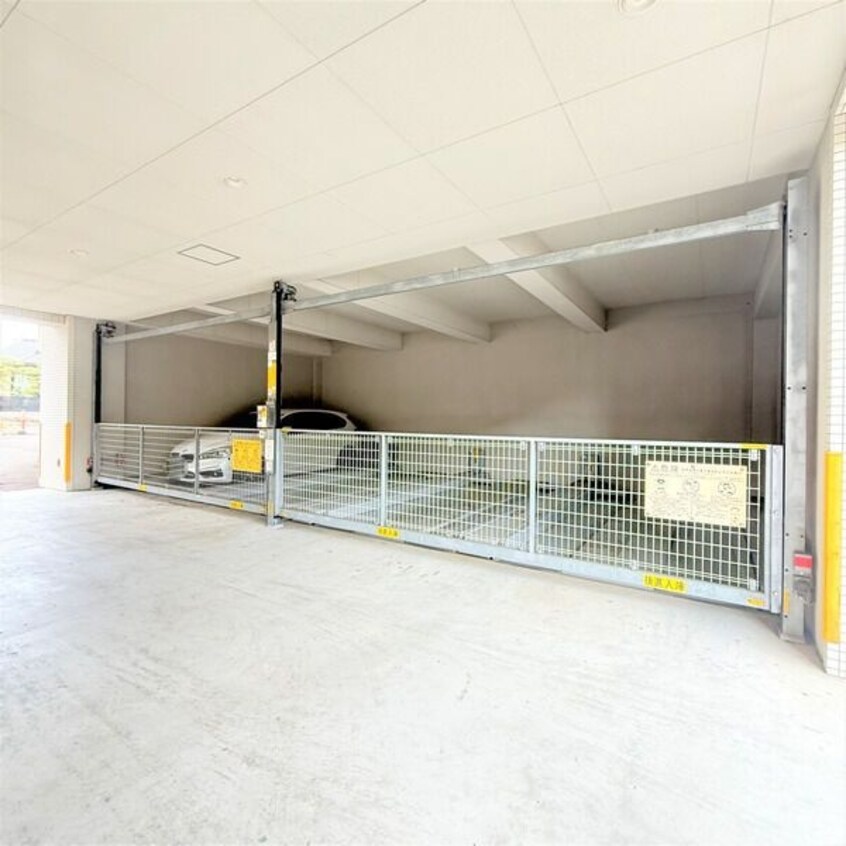 駐車場完備です ファミール熱田