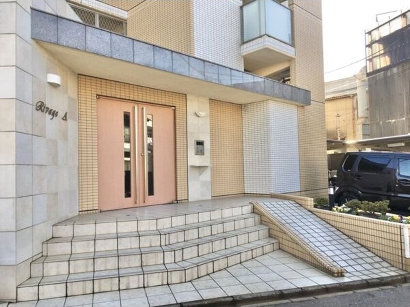 エントランスです リバージュA