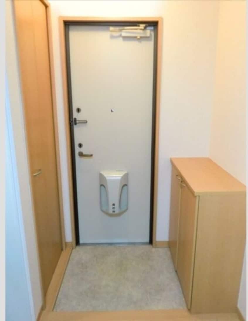 玄関です シャルマンⅡ