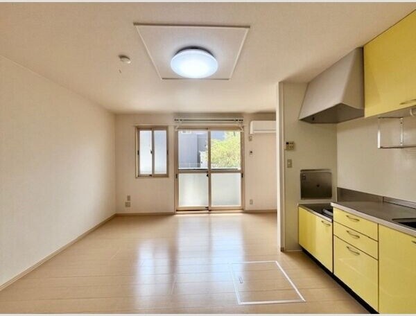 使いやすいリビングです サンルーム戸田