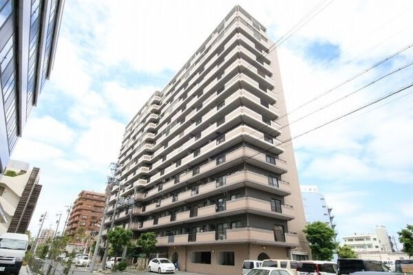 外観もきれいです レジディア日比野