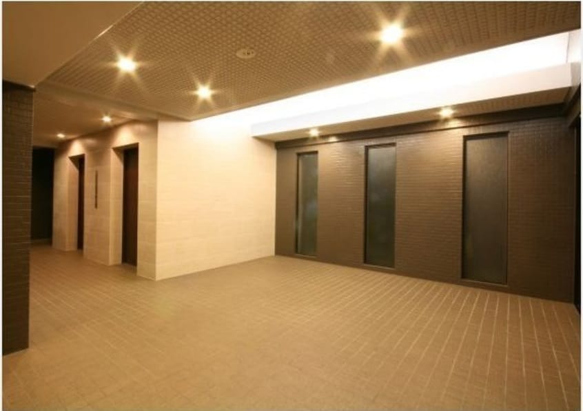 建物の内部です レジディア日比野