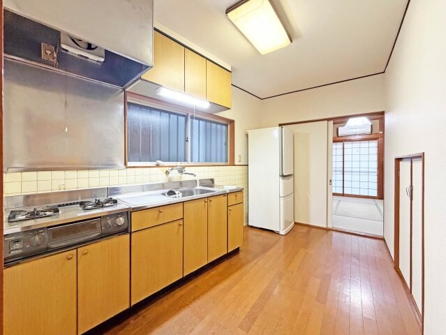  惟信町5丁目戸建