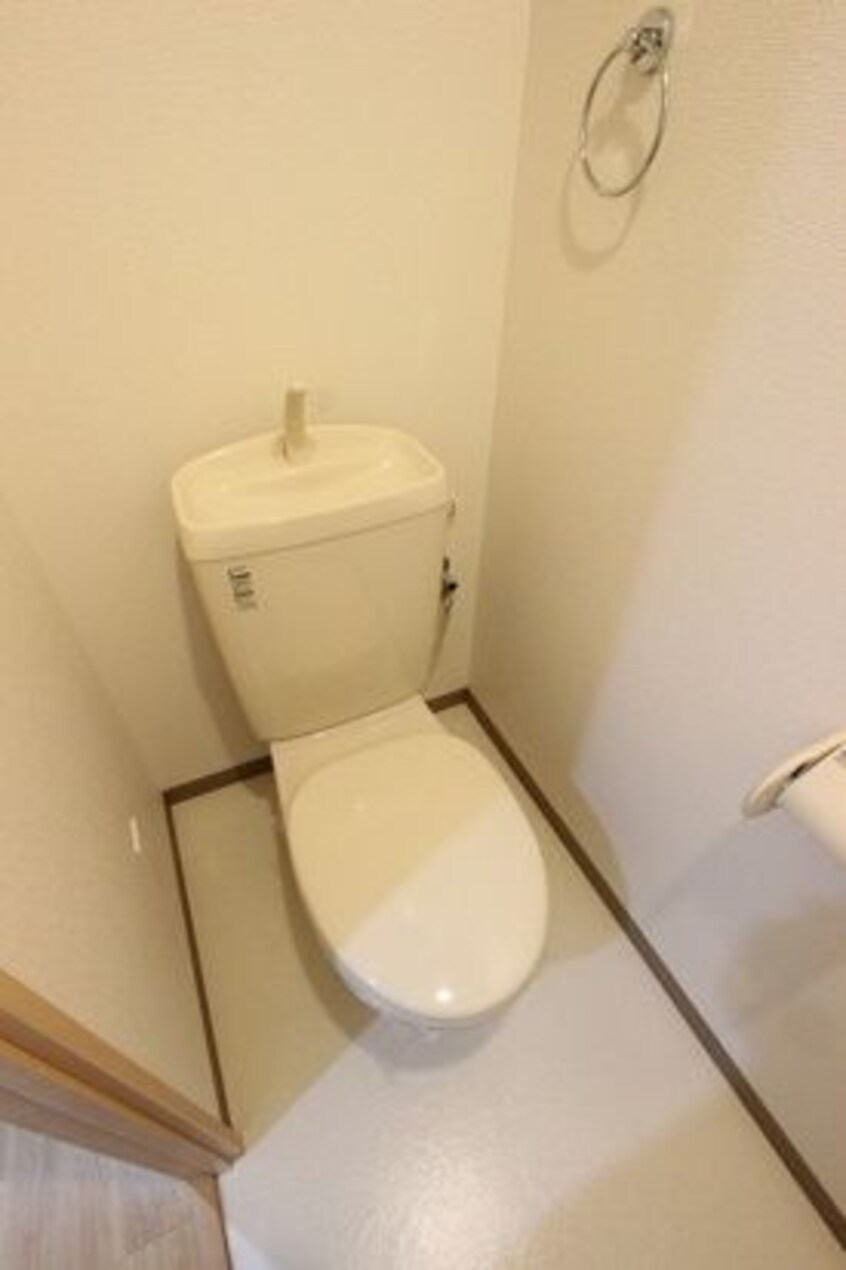 シンプルで使いやすいトイレです ヴァンオンズ